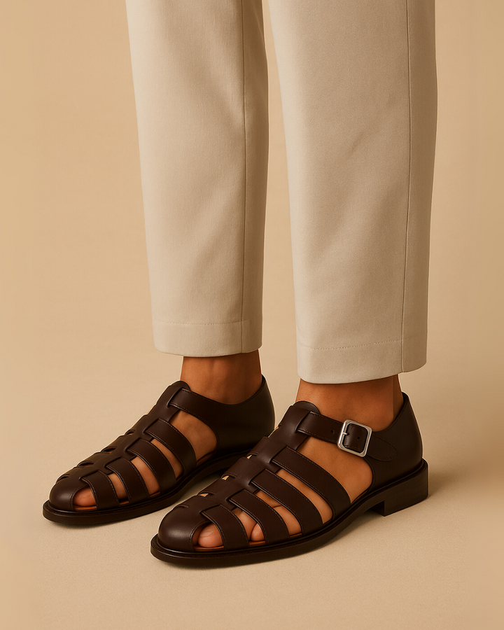 Mayor - Elegant buckled closed sandal