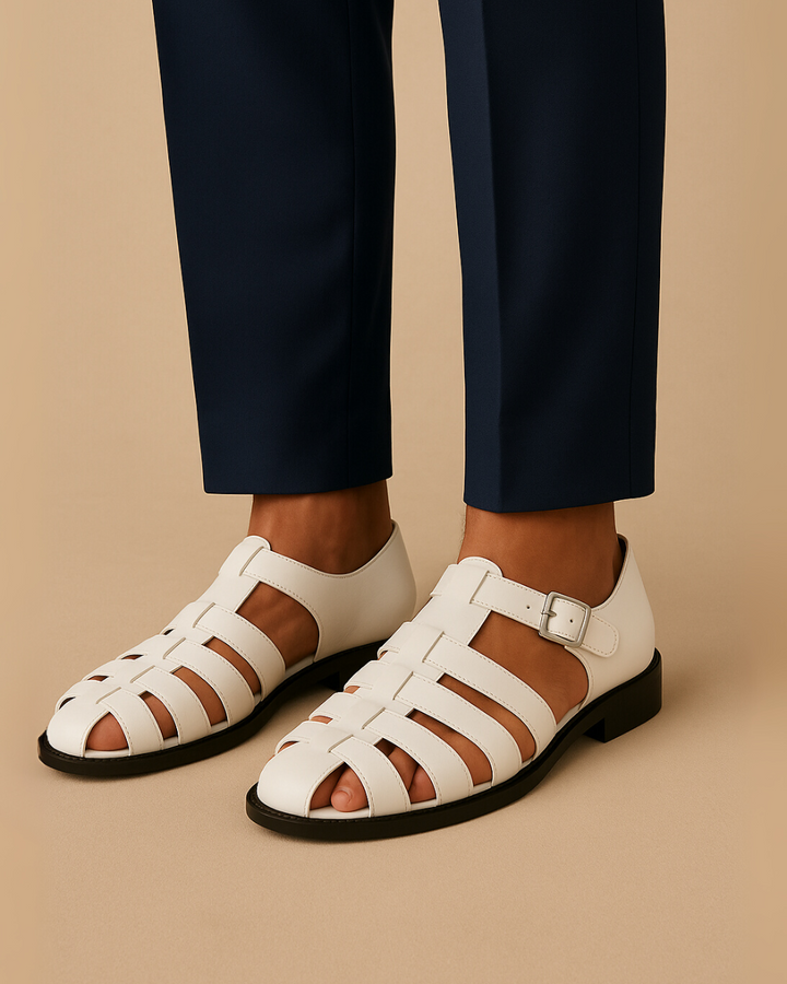 Mayor - Elegant buckled closed sandal